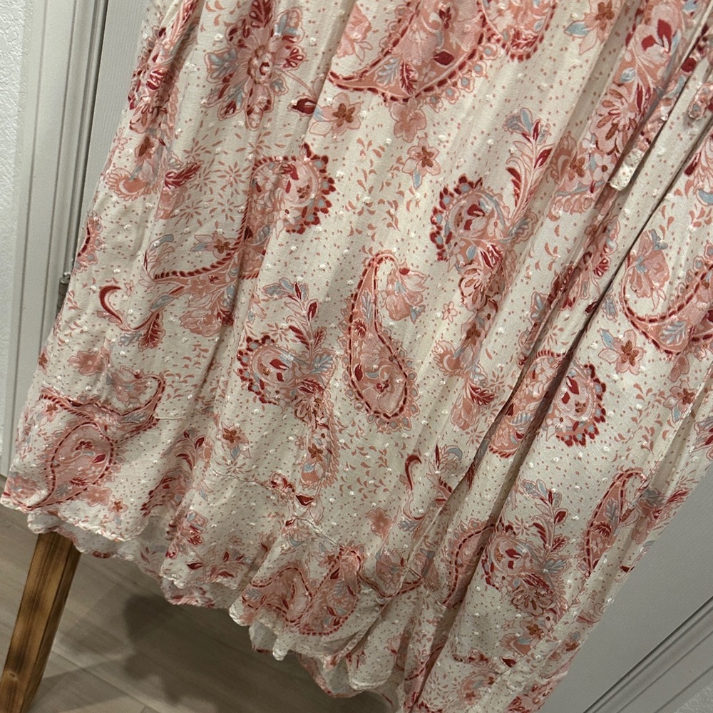 Torrid Pink Paisley dress - Picture 5 of 7